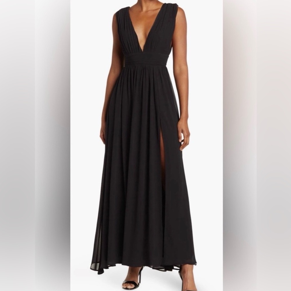 Love By Design Elegant Black Evening Maxi Dress